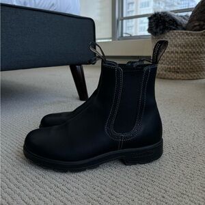 High Top Woman’s Blundstone